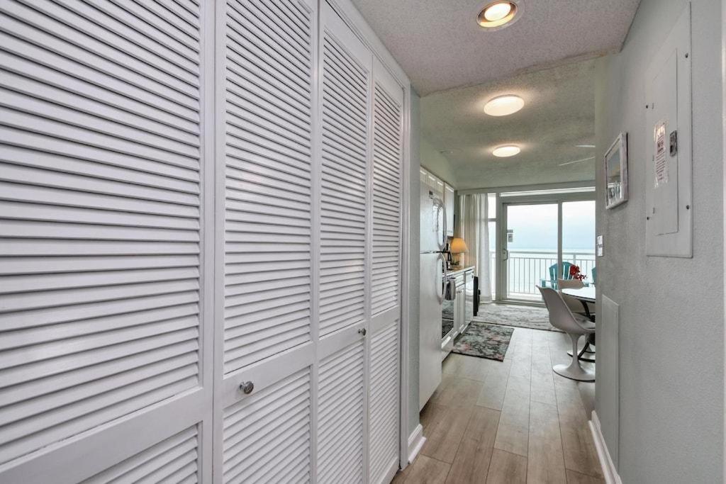 הוילה מירטל ביץ' 2501 S Ocean Blvd, 0407 - Ocean Front Sleeps 6 מראה חיצוני תמונה
