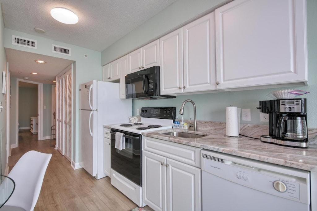 הוילה מירטל ביץ' 2501 S Ocean Blvd, 0407 - Ocean Front Sleeps 6 מראה חיצוני תמונה