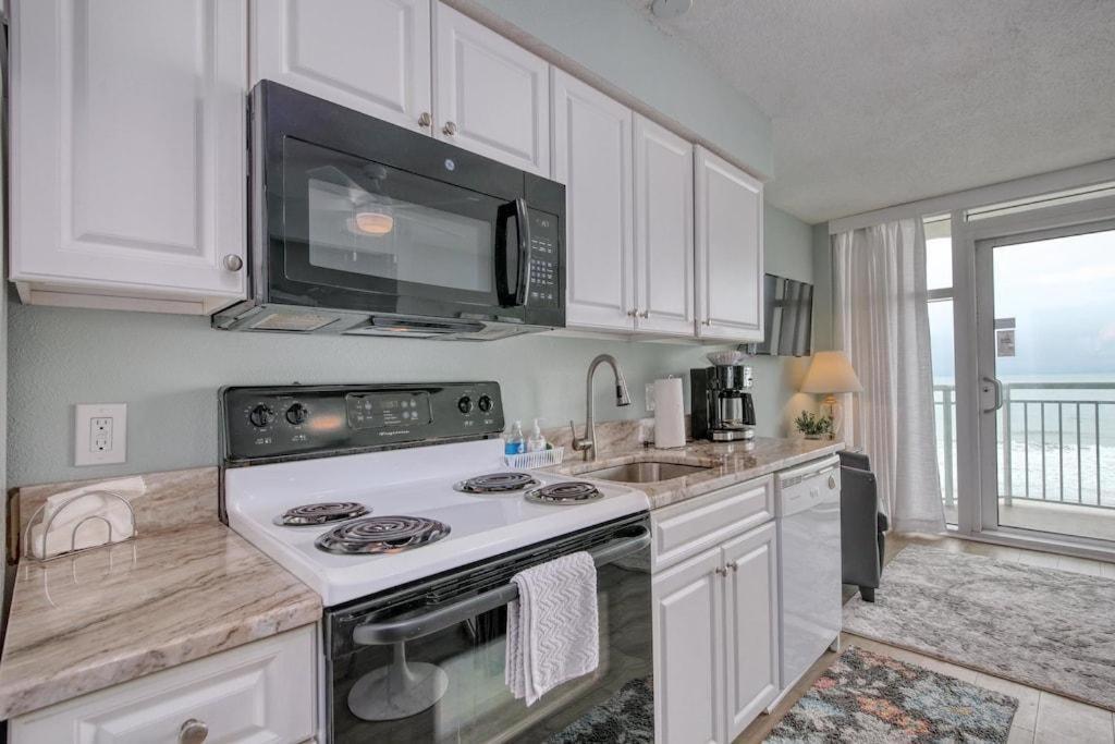 הוילה מירטל ביץ' 2501 S Ocean Blvd, 0407 - Ocean Front Sleeps 6 מראה חיצוני תמונה